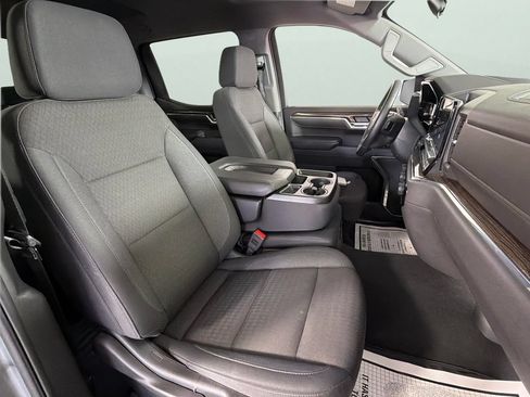 Certified 2025 Chevrolet Silverado 1500 LT RWD image 32
