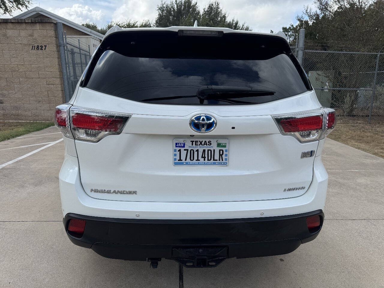 Used 2016 Toyota Highlander Limited Platinum AWD/4WD image 13
