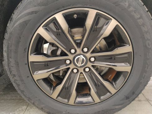 Used 2017 Nissan Armada Platinum w/ Captain Seat Package RWD image 31