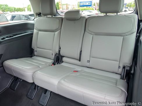 Used 2025 Ford Expedition Active AWD/4WD image 12