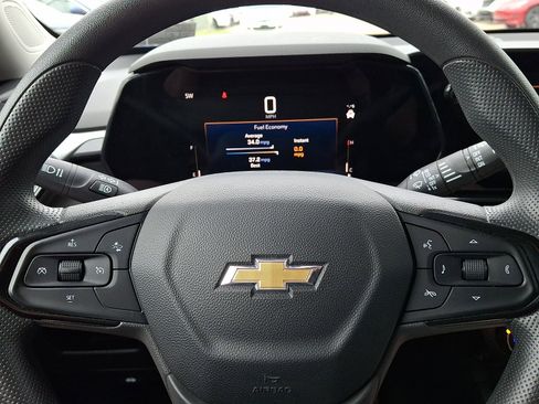 Used 2024 Chevrolet TrailBlazer LT FWD image 18