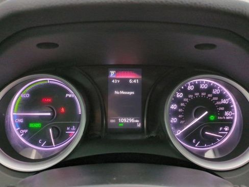 Certified 2022 Toyota Camry LE image 10