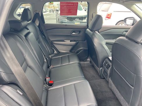 Certified 2023 Nissan Rogue SV w/ SV Premium B Package image 16