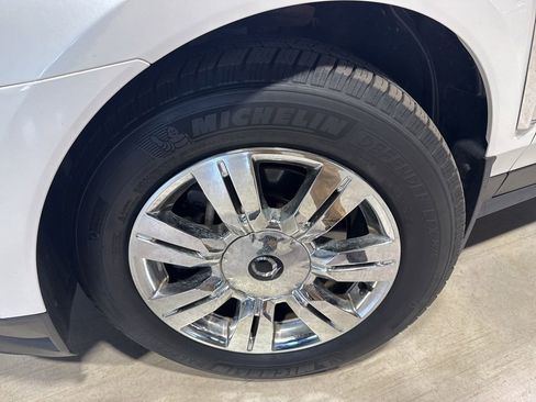 Used 2013 Cadillac SRX Luxury w/ Driver Awareness Package AWD/4WD image 2