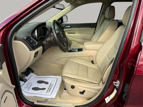 Used 2019 Jeep Grand Cherokee Overland image 10
