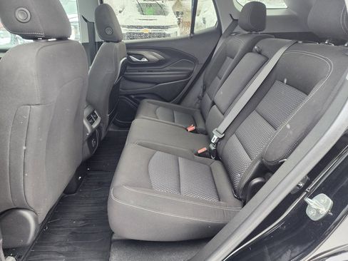 Used 2023 GMC Terrain SLE w/ Driver Convenience Package image 14