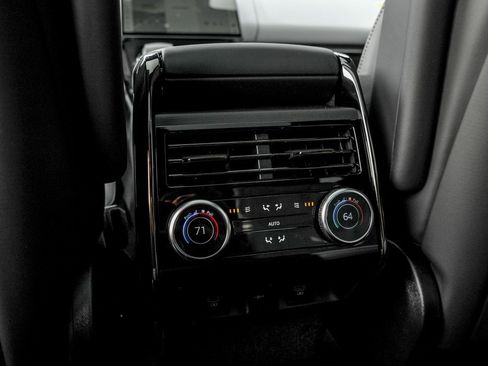 New 2025 Land Rover Range Rover Sport Dynamic SE image 18