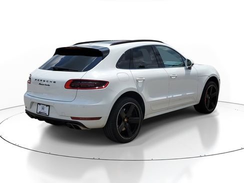 Used 2016 Porsche Macan Turbo AWD/4WD image 4