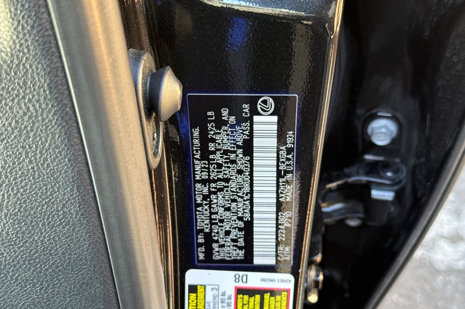 Certified 2024 Lexus ES 300h w/ Premium Package FWD image 40