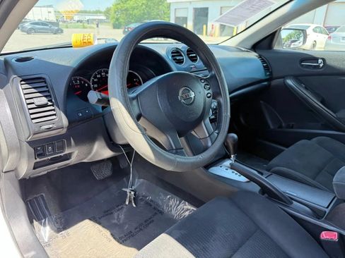 Used 2012 Nissan Altima 2.5 S FWD image 17