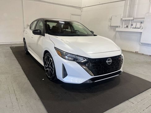 Used 2024 Nissan Sentra SR w/ SR Premium Package image 1