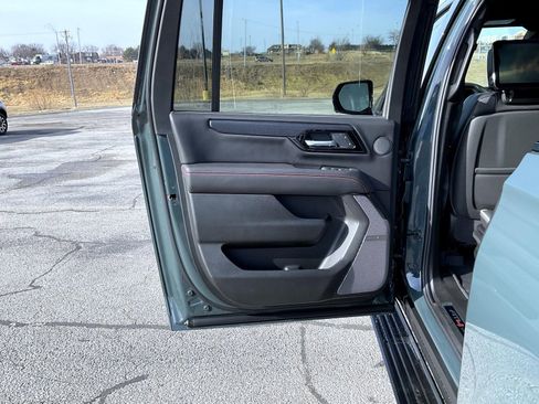 New 2026 GMC Yukon XL AT4 Ultimate w/ LPO, Floor Liner Package image 22