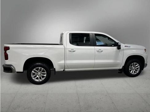 Used 2023 Chevrolet Silverado 1500 LT w/ Z71 Off-Road Package AWD/4WD image 6