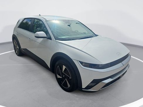 New 2026 Hyundai Ioniq 5 SEL RWD image 3