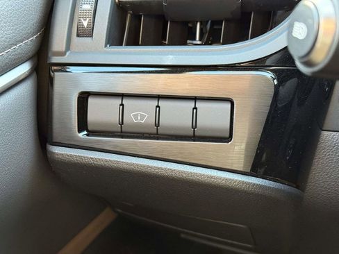 Used 2024 Lexus ES 300h w/ Premium Package image 22