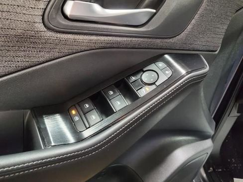 Used 2022 Nissan Rogue SV image 20