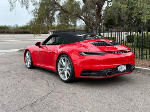 Used 2022 Porsche 911 Carrera RWD image 3