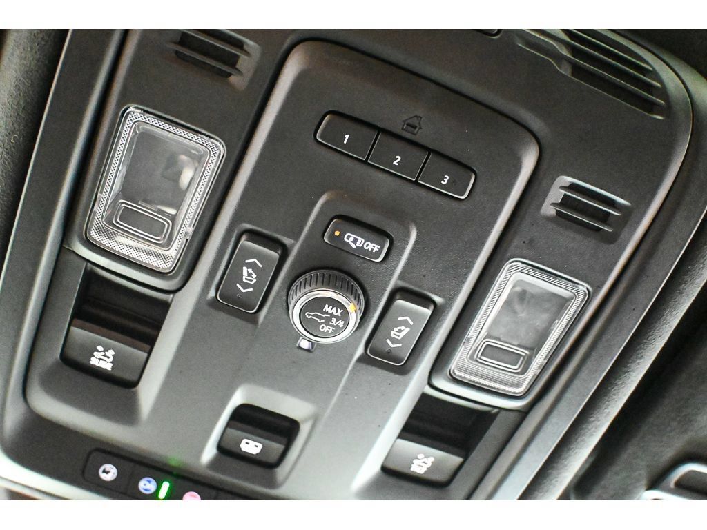 Certified 2024 Cadillac Escalade Sport Platinum w/ LPO, ONYX Package AWD/4WD image 62
