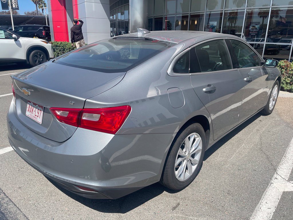 Used 2024 Chevrolet Malibu LT FWD image 3