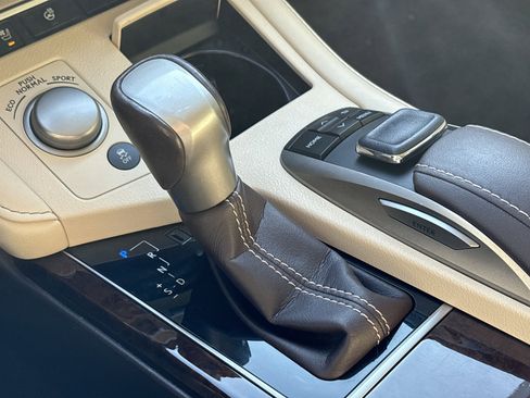 Used 2017 Lexus ES 350 image 26