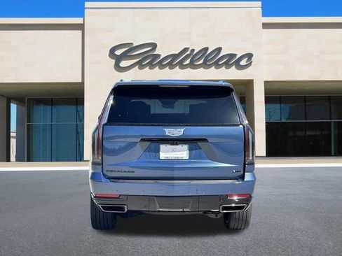 New 2026 Cadillac Escalade Platinum Sport w/ LPO, ONYX Package image 4