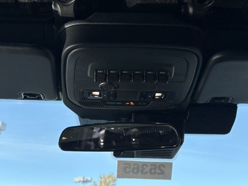 New 2025 Ford Bronco Badlands w/ Sasquatch Package AWD/4WD image 33