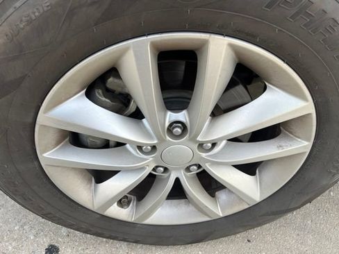 Used 2017 Kia Sorento LX w/ LX V6 Convenience Package FWD image 3
