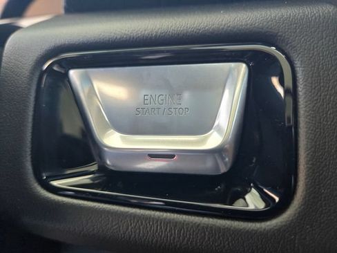 New 2026 GMC Yukon XL Denali w/ Denali Reserve Package AWD/4WD image 15