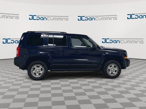 Used 2014 Jeep Patriot Sport w/ Power Value Group AWD/4WD image 9