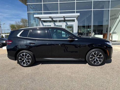 Used 2025 BMW X3 xDrive30i AWD/4WD image 2