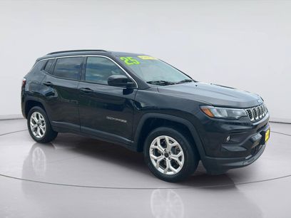 Used 2025 Jeep Compass Latitude