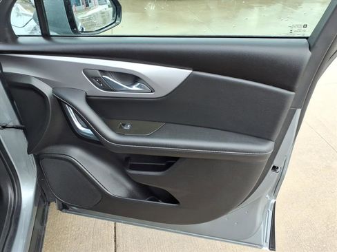 Used 2025 Chevrolet Blazer LT image 19