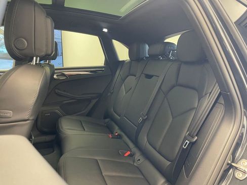 New 2026 Porsche Macan image 13