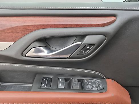 Used 2023 GMC Yukon XL Denali Ultimate image 28