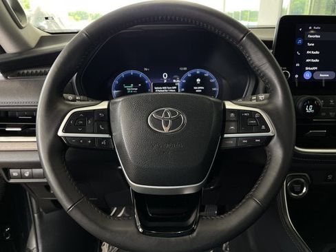 Used 2025 Toyota Grand Highlander FWD image 14