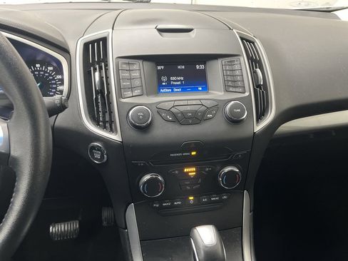 Used 2018 Ford Edge SEL image 16