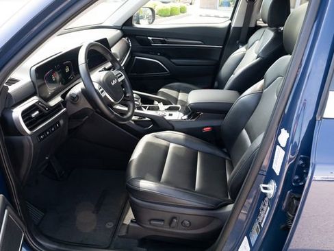 Used 2025 Kia Telluride S AWD/4WD image 18