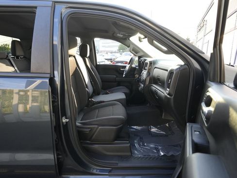 Used 2019 Chevrolet Silverado 1500 Custom Trail Boss w/ Custom Convenience Package AWD/4WD image 28