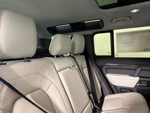 New 2025 Land Rover Defender 110 S image 28