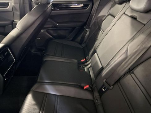 Used 2019 Porsche Cayenne AWD/4WD image 22