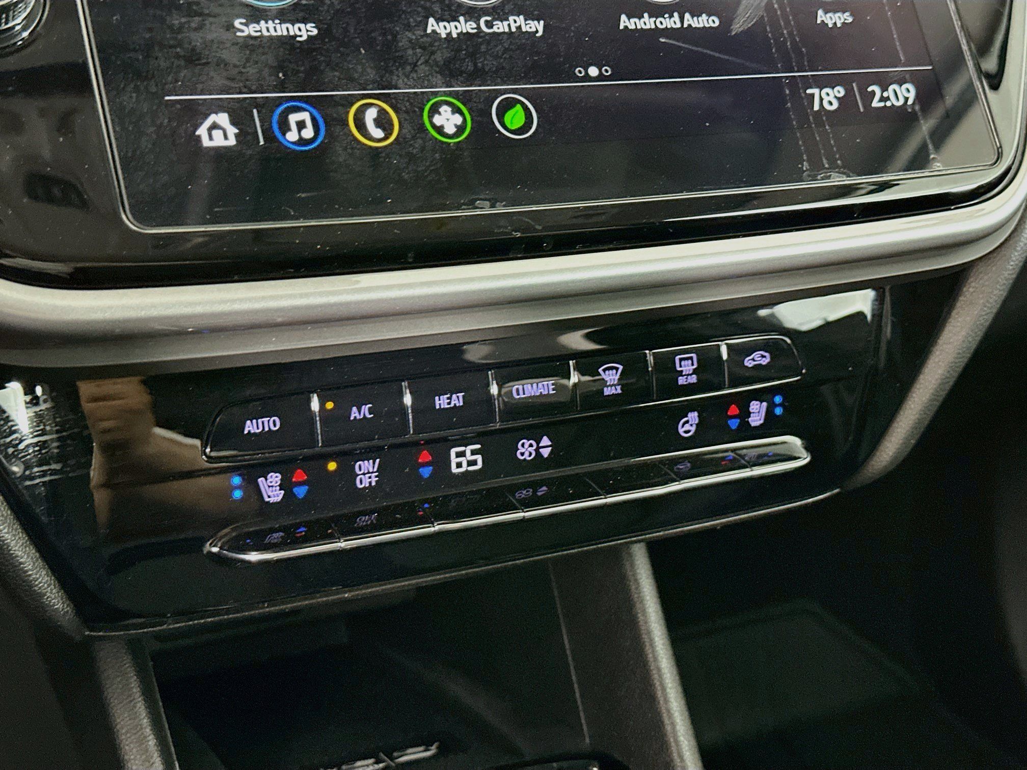 Used 2023 Chevrolet Bolt EUV Premier FWD image 23