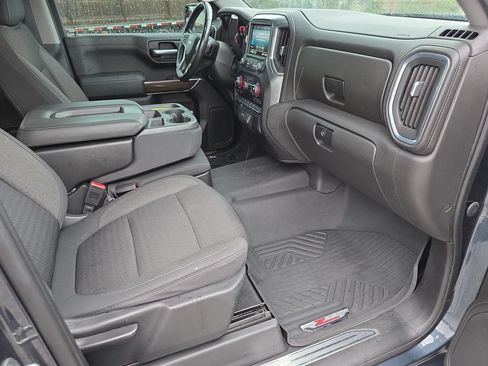 Used 2020 Chevrolet Silverado 1500 LT w/ Texas Edition AWD/4WD image 32