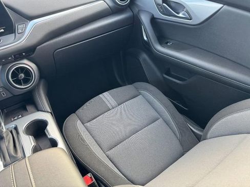 Used 2024 Chevrolet Blazer LT w/ Convenience Package image 17