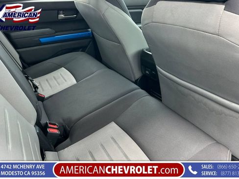 Used 2024 Toyota Tacoma TRD Sport w/ TRD Sport Upgrade Package AWD/4WD image 19