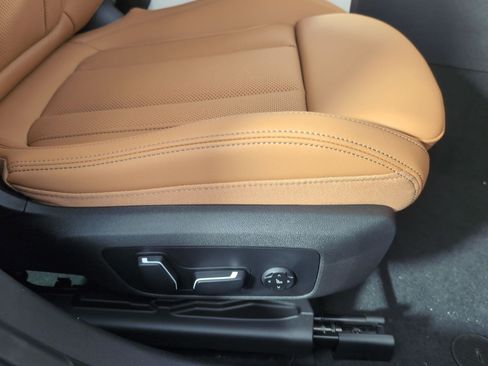 Used 2026 BMW 330i Sedan w/ M Sport Package RWD image 32
