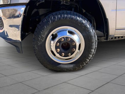 Used 2022 RAM 3500 Tradesman image 10