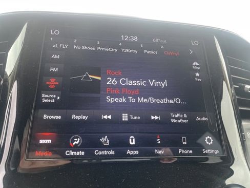 Used 2020 RAM 1500 Laramie image 36