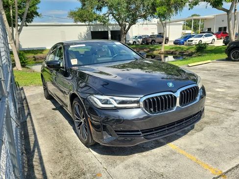 Used 2023 BMW 530e w/ Premium Package RWD image 1