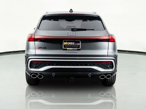 Used 2025 Audi SQ5 Premium Plus image 11