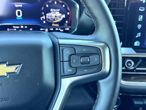 Used 2025 Chevrolet Silverado 2500 LT w/ Convenience Package image 24